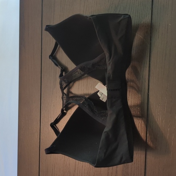 Victoria's Secret T-shirt Lightly Lined Wireless Bra 32D Black - Picture 12 of 12